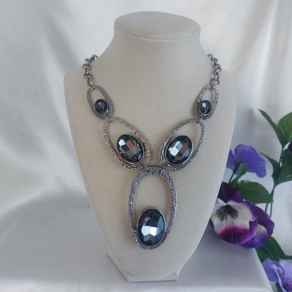 Large Silver Oval Links Metal Necklace Edgy Shiny Black Stone Faceted Statement